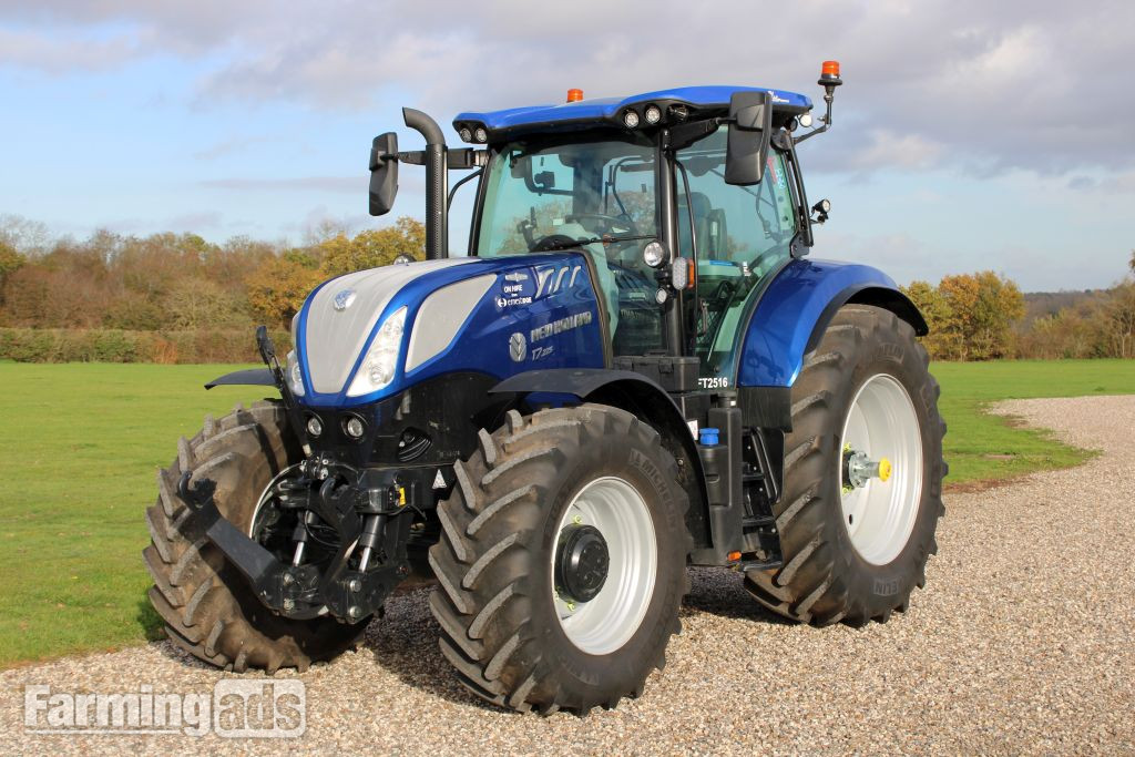New Holland T7.225 () Tractor