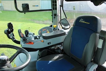New Holland T7.225 () Tractor
