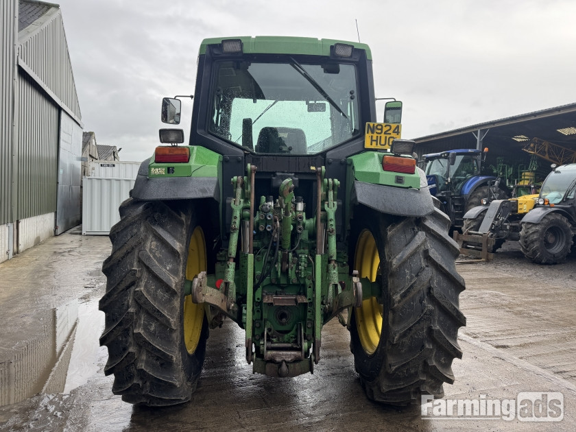 John Deere  (1995) Tractor 