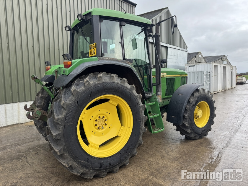 John Deere  (1995) Tractor