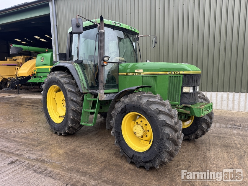 John Deere  (1995) Tractor