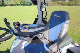 New Holland T7.315 () Tractor