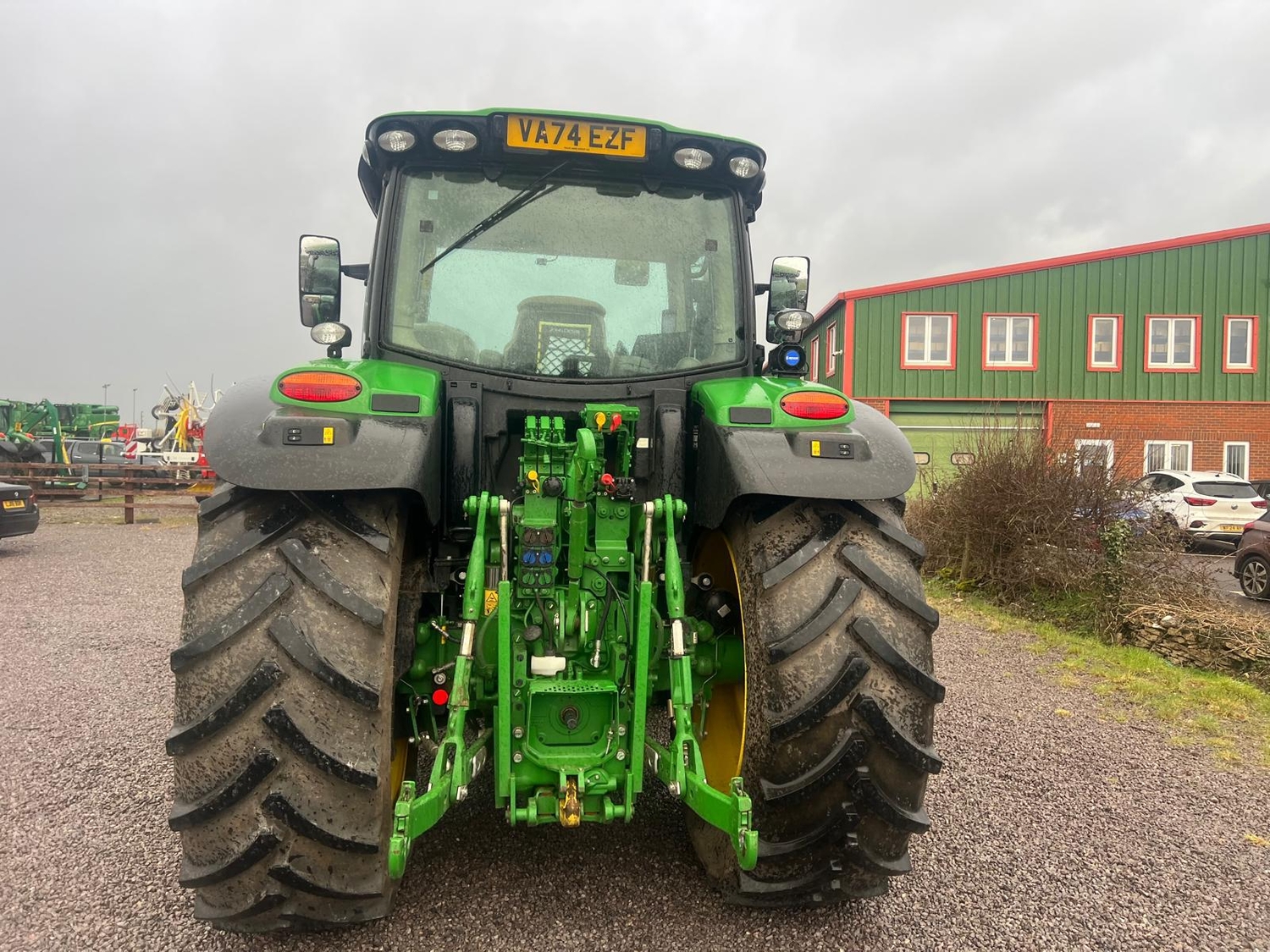 John Deere 6R 185 (2025) Tractor - {CATEGORY}
