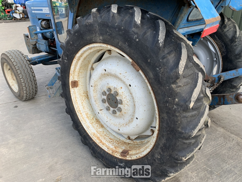 {CATEGORY} - Other  (1980) Tractor