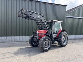 Massey Ferguson  () Tractor