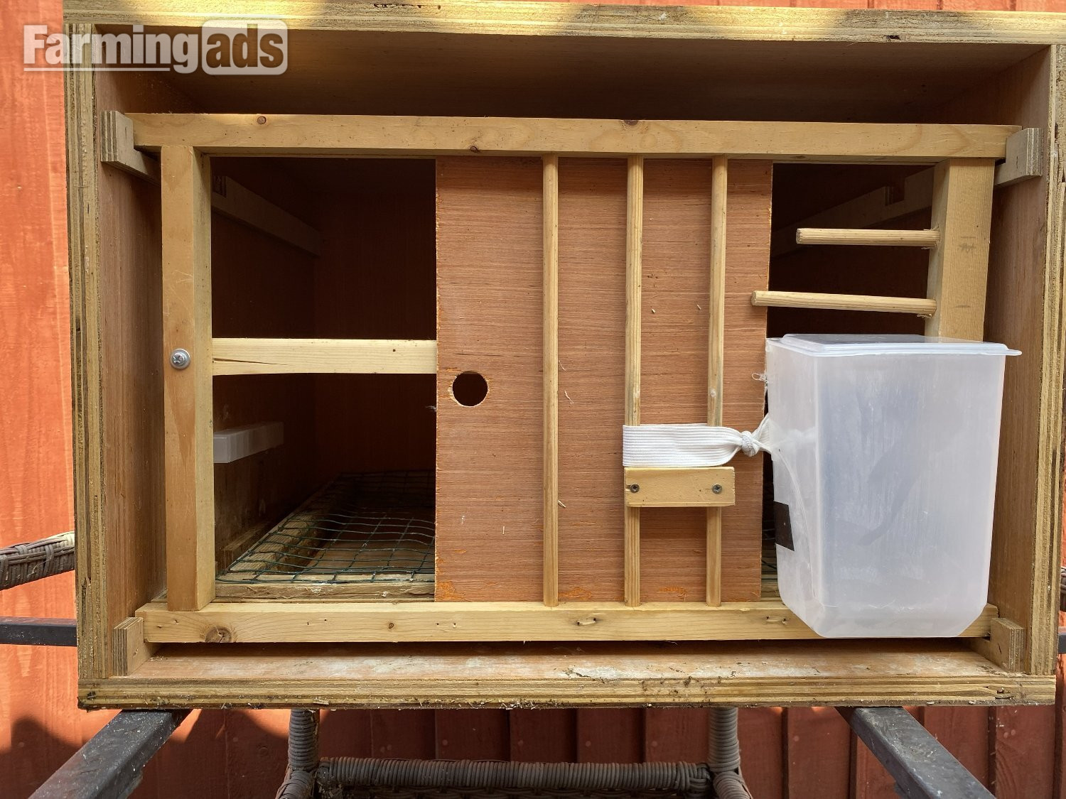 Pigeon nest boxes - {CATEGORY}