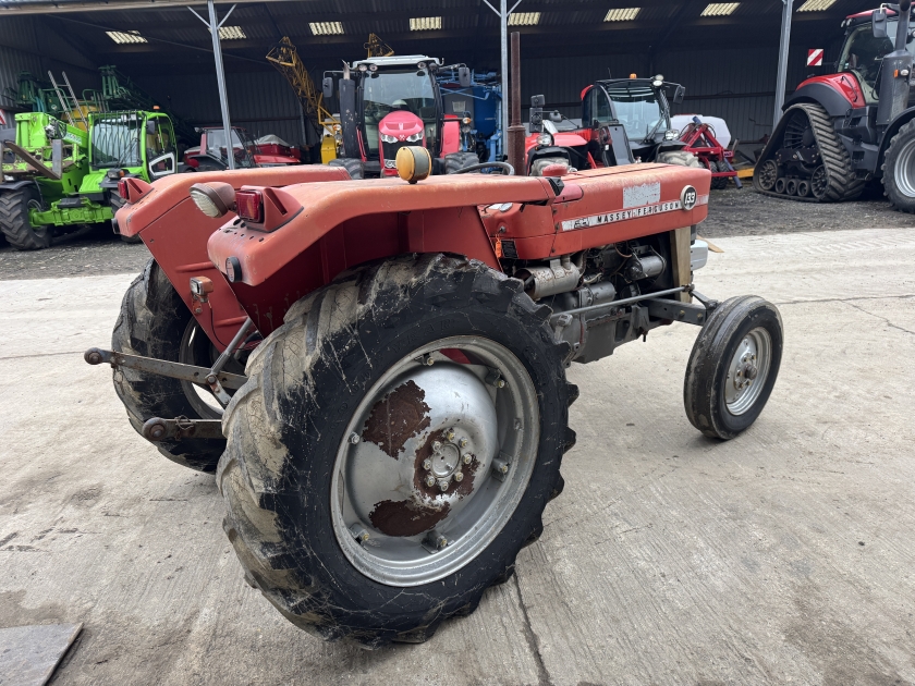 Massey Ferguson  () Tractor - {CATEGORY}