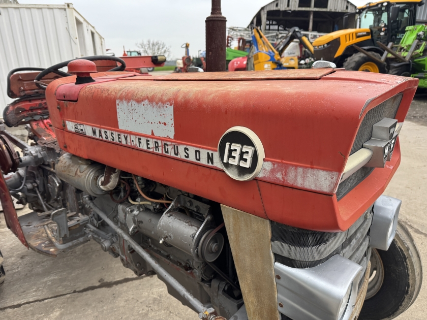 {CATEGORY} - Massey Ferguson  () Tractor