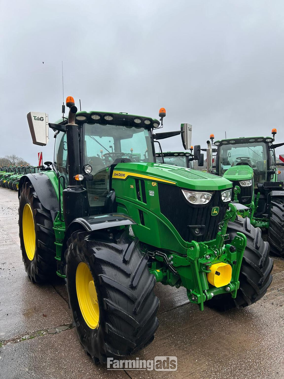 John Deere 6R 215 (2023) Tractor