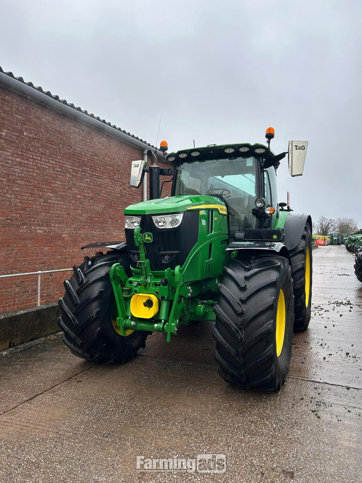 John Deere 6R 215 (2023) Tractor
