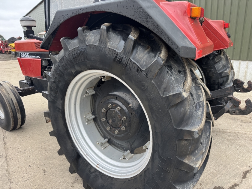 {CATEGORY} - Case IH  () Tractor