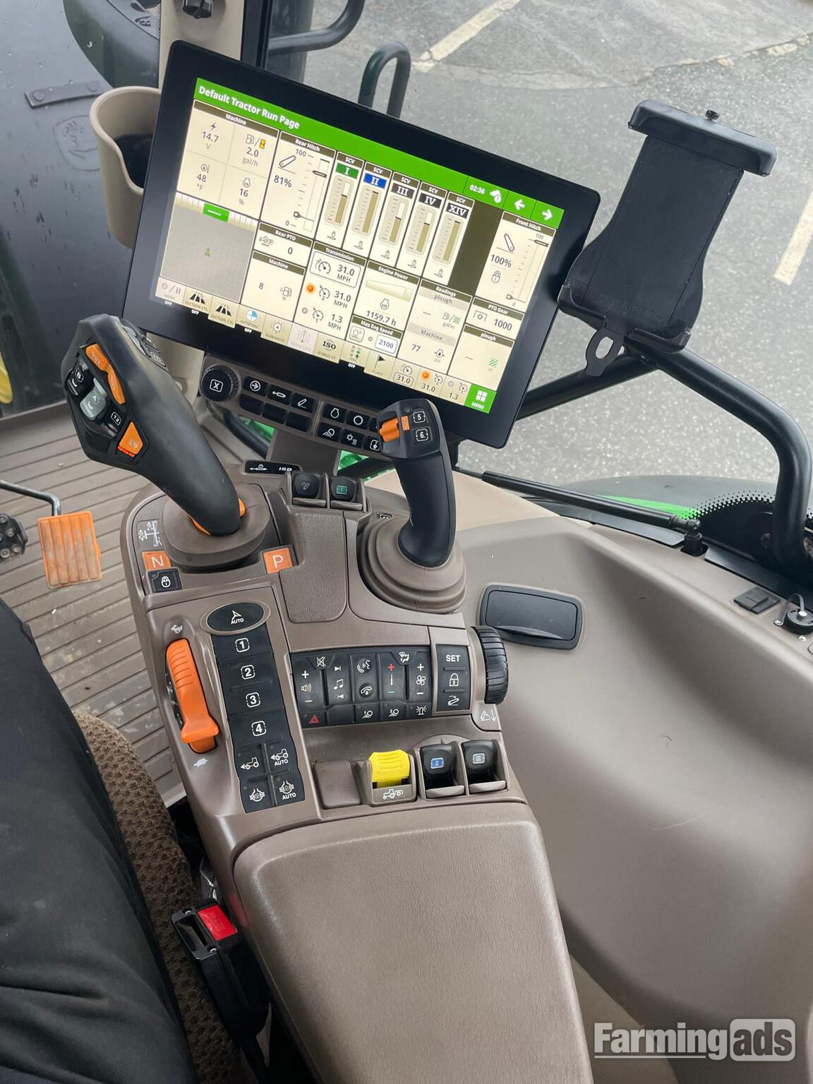 {CATEGORY} - John Deere 6R 215 (2024) Tractor