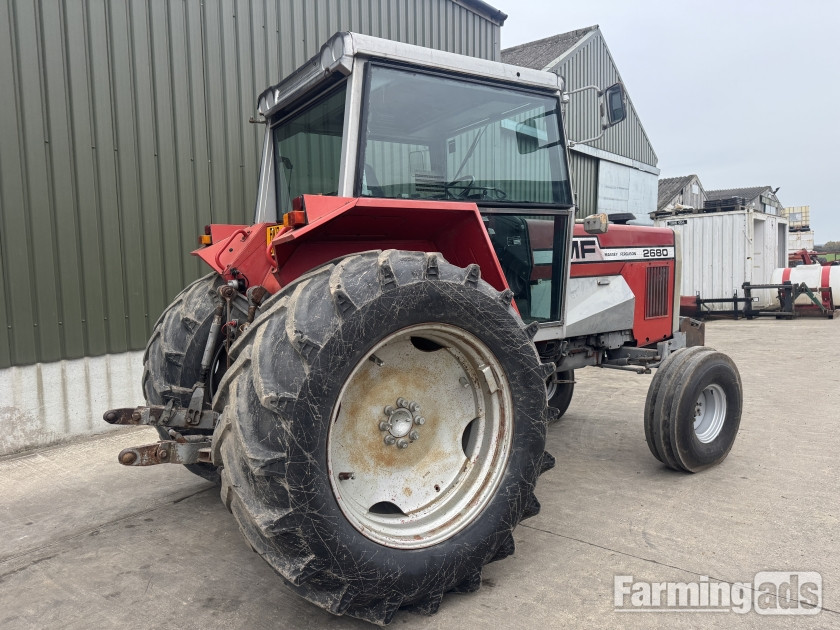 Massey Ferguson  (1980) Tractor - {CATEGORY}