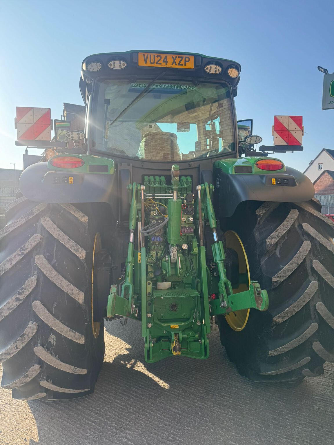 John Deere 6R 215 (2024) Tractor 