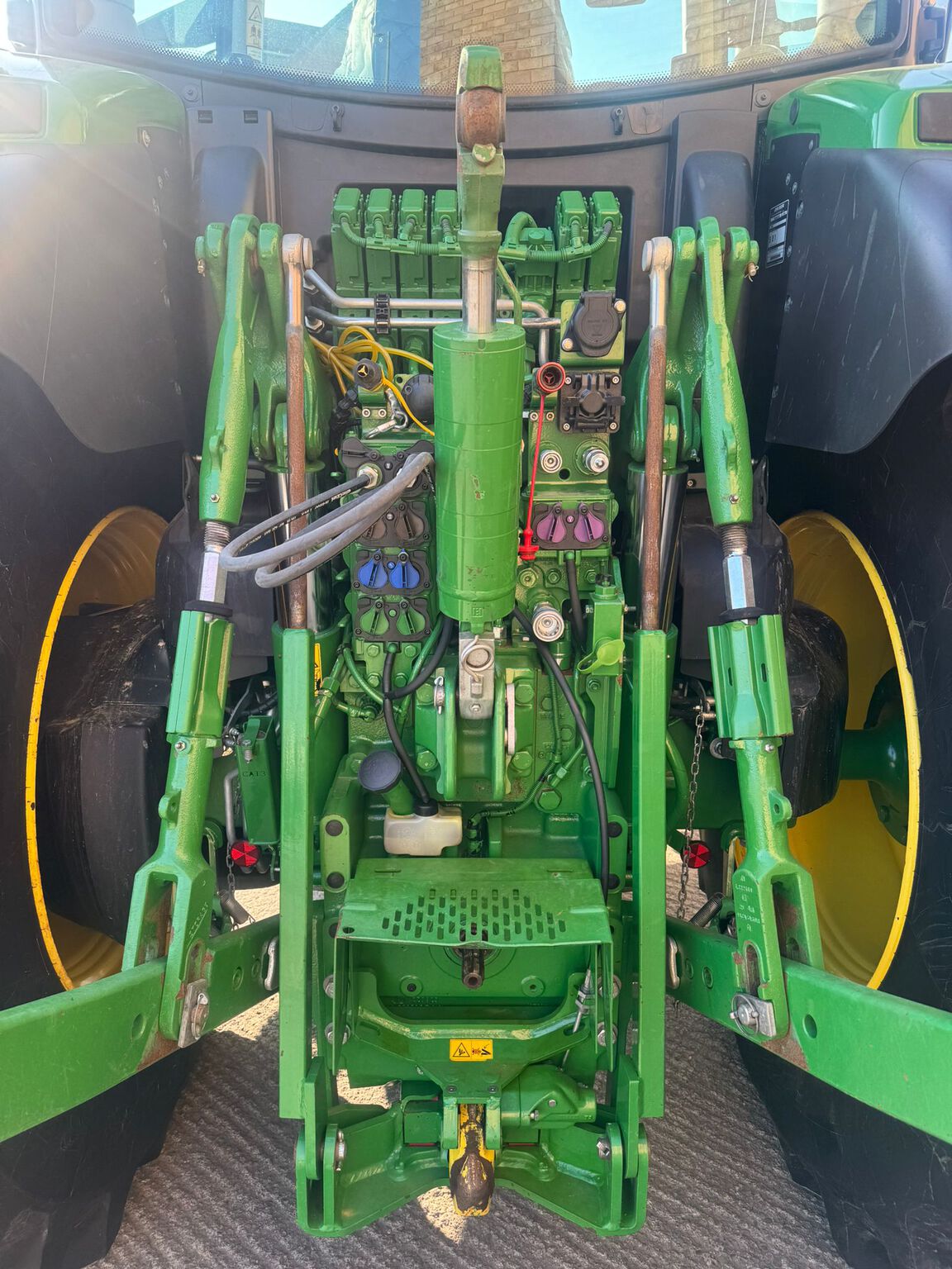 {CATEGORY} - John Deere 6R 215 (2024) Tractor