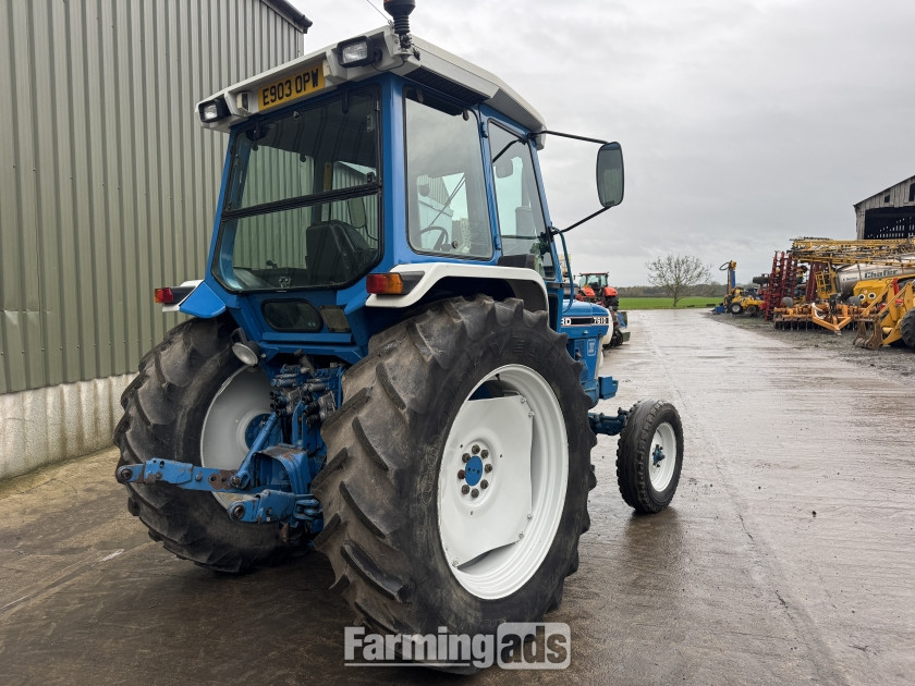  Ford  (1987) Tractor