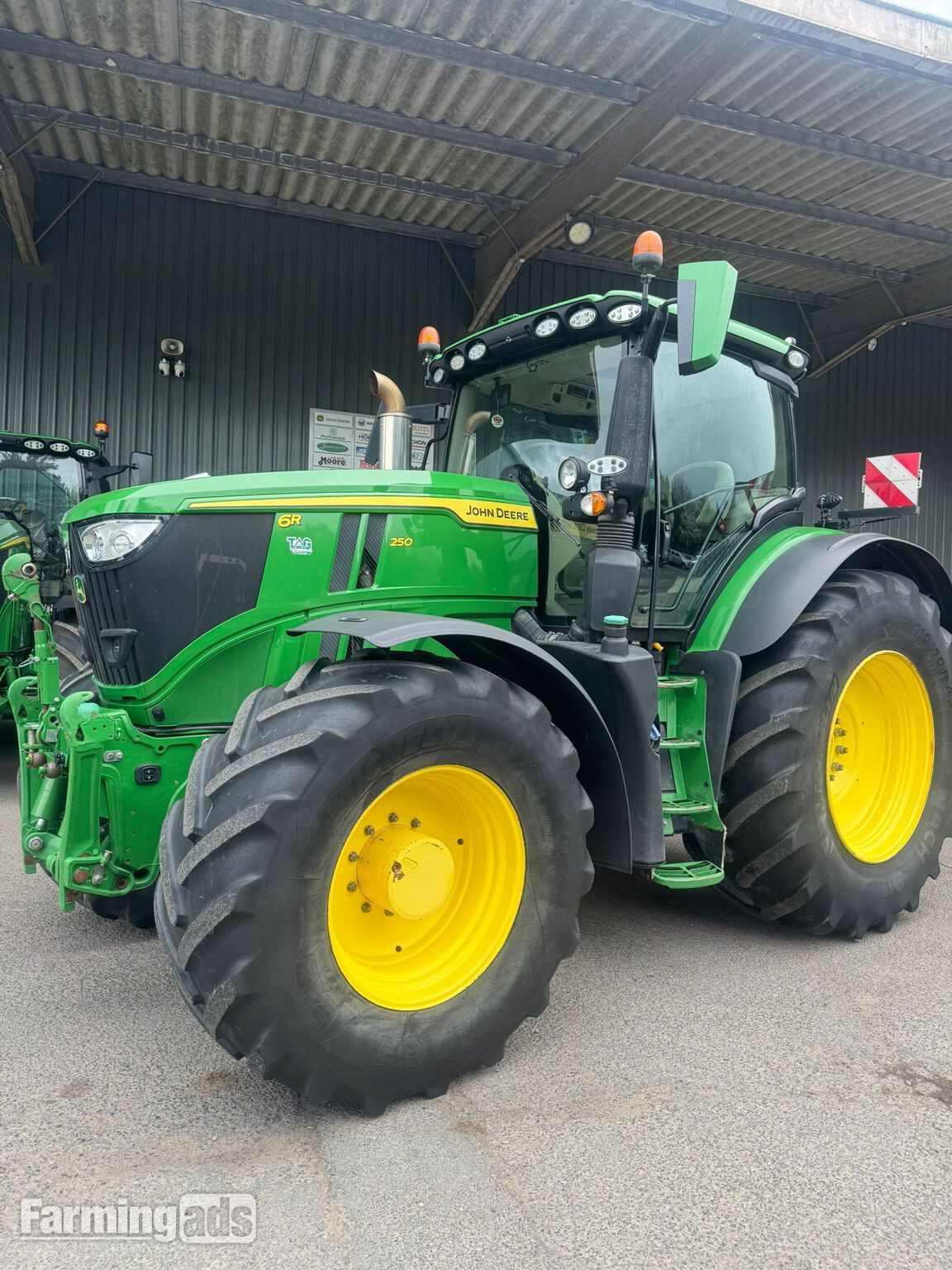 John Deere 6R 250 (2023) Tractor