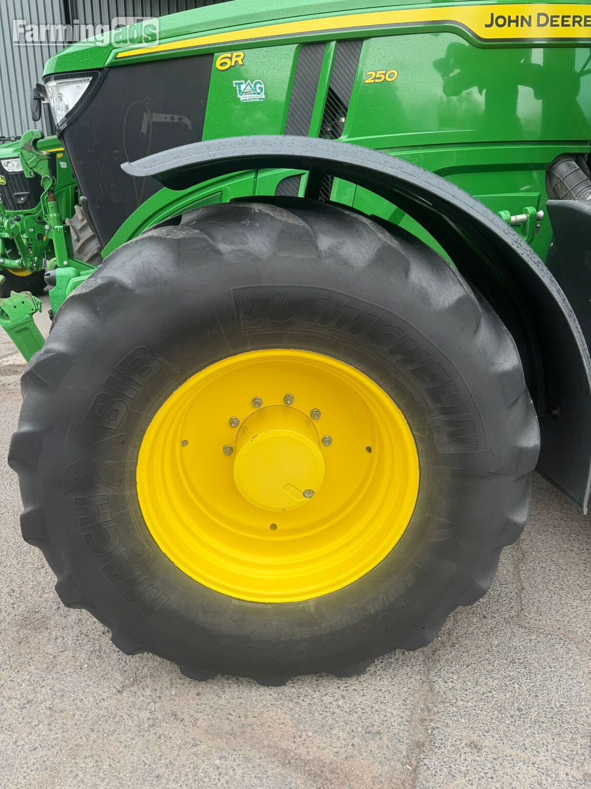 John Deere 6R 250 (2023) Tractor 