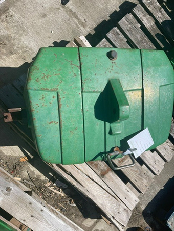 John Deere 900kg