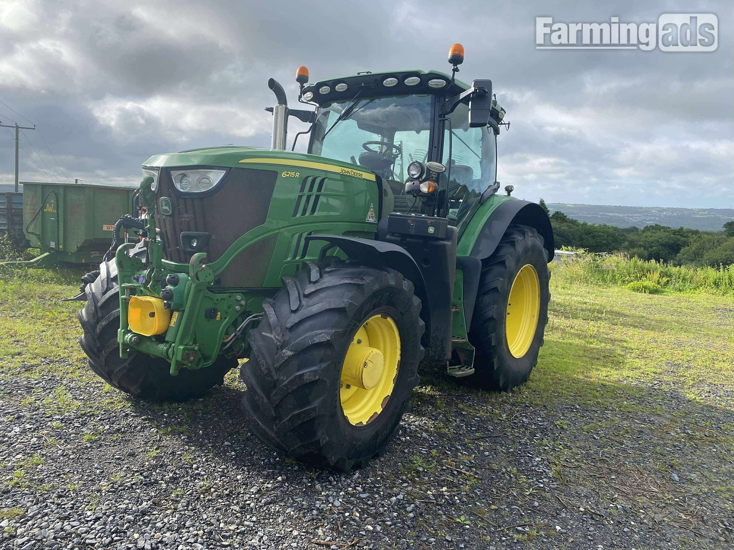 John Deere 6215R (2020) Tractor - {CATEGORY}