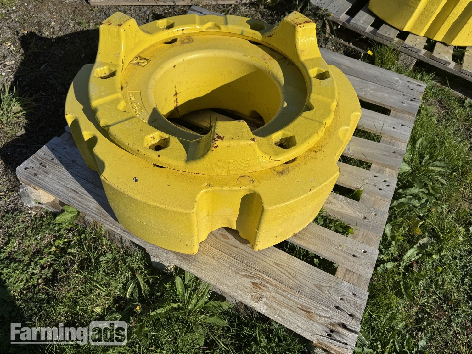 John Deere 900kg