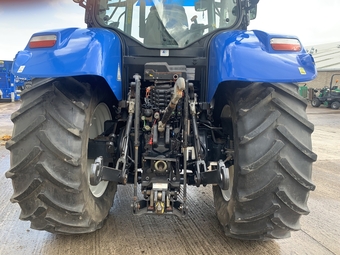 New Holland T7.200 (2013) Tractor