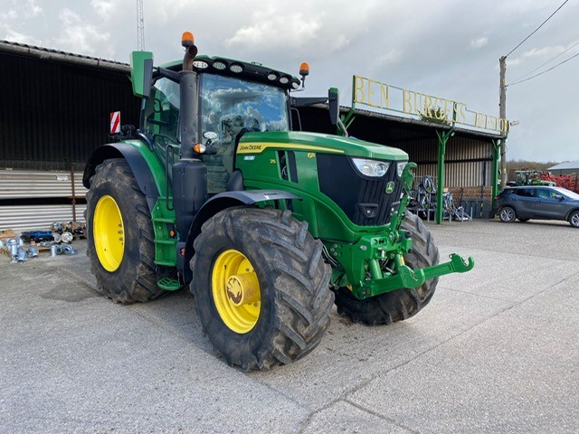 John Deere 6R 215 (2023) Tractor