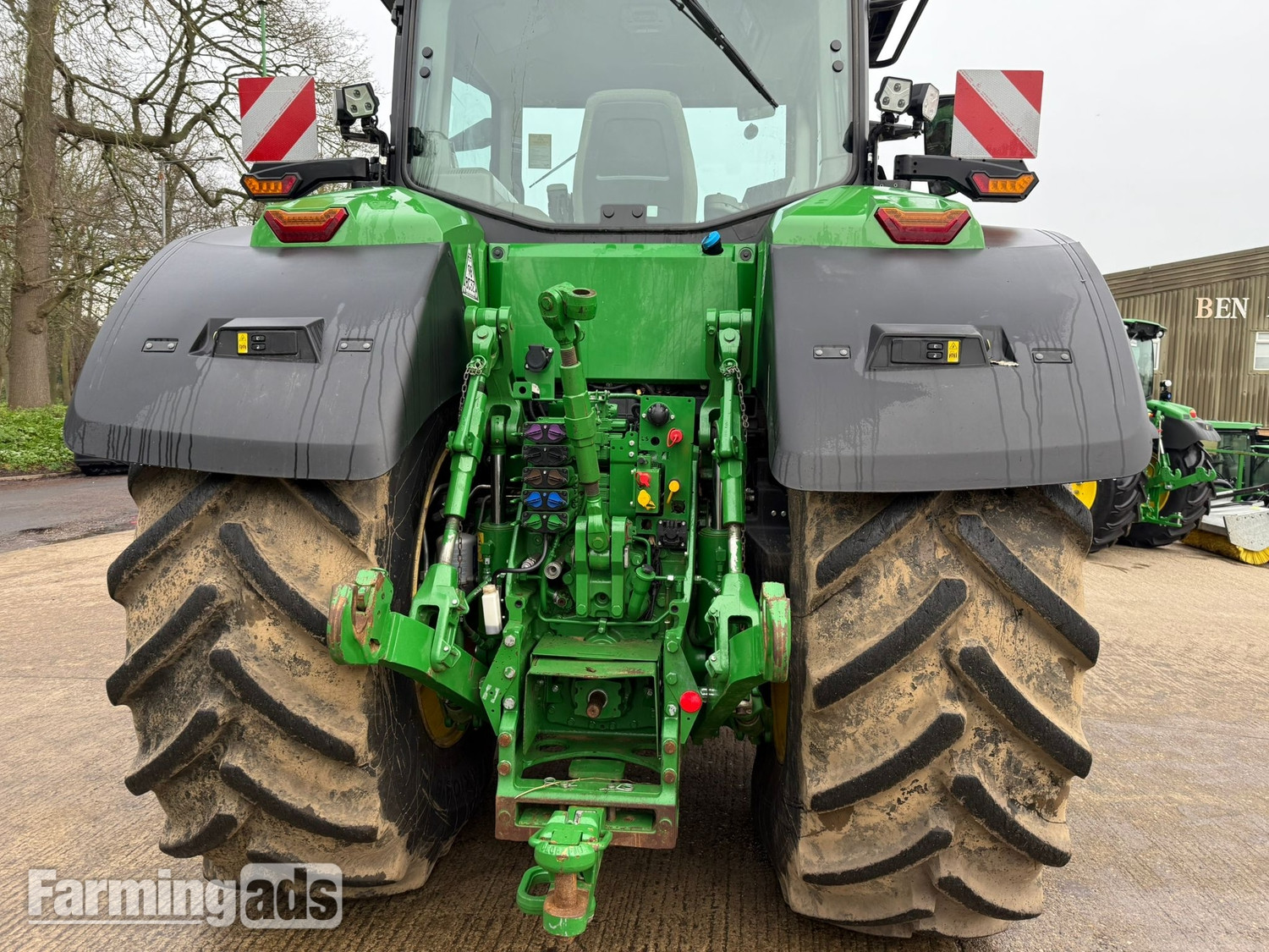 John Deere 8R 370 (2023) Tractor 