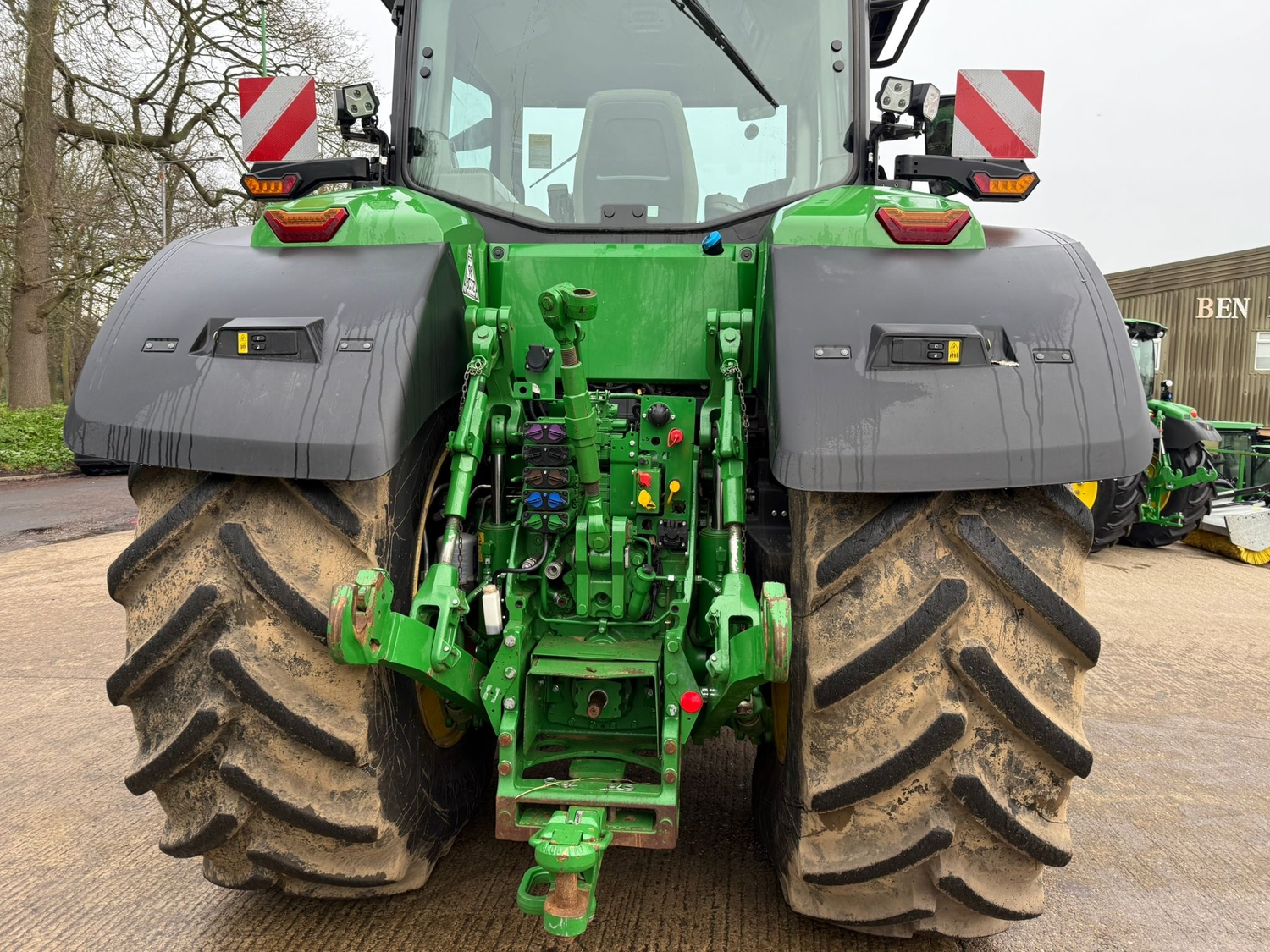 John Deere 8R 370 (2023) Tractor 