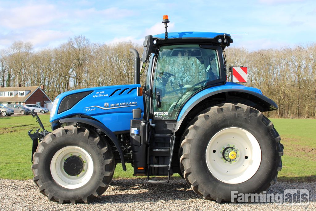 New Holland T7.245 () Tractor