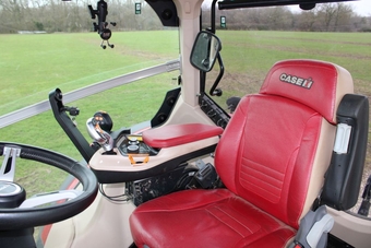 Case IH Puma 260CVX () Tractor