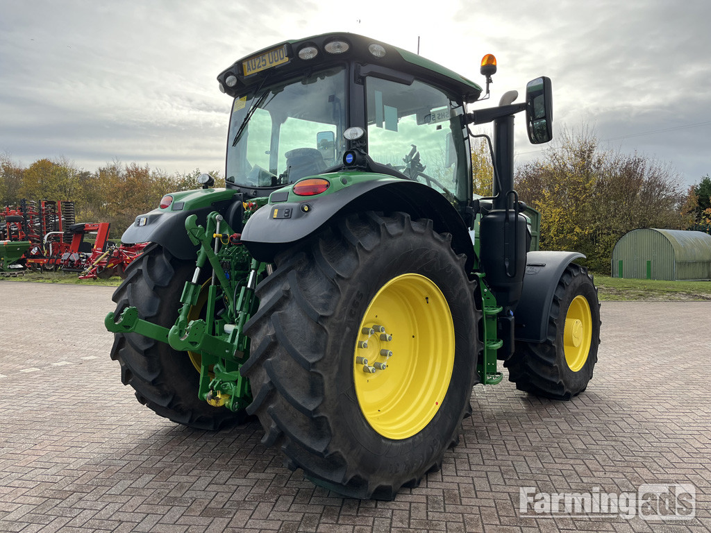 John Deere 6R 185 (2025) Tractor - {CATEGORY}