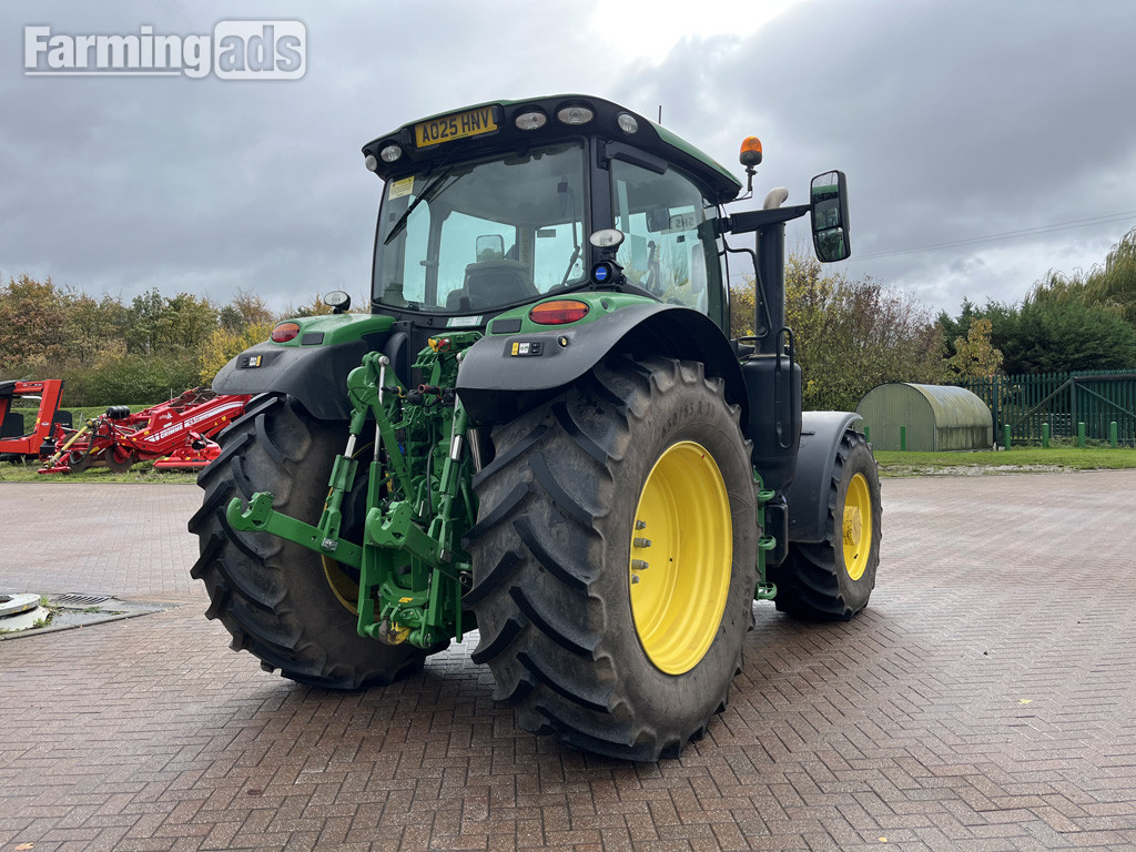 John Deere 6R 185 (2025) Tractor - {CATEGORY}