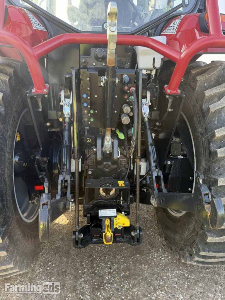 Case IH Puma 175CVX () Tractor - {CATEGORY}