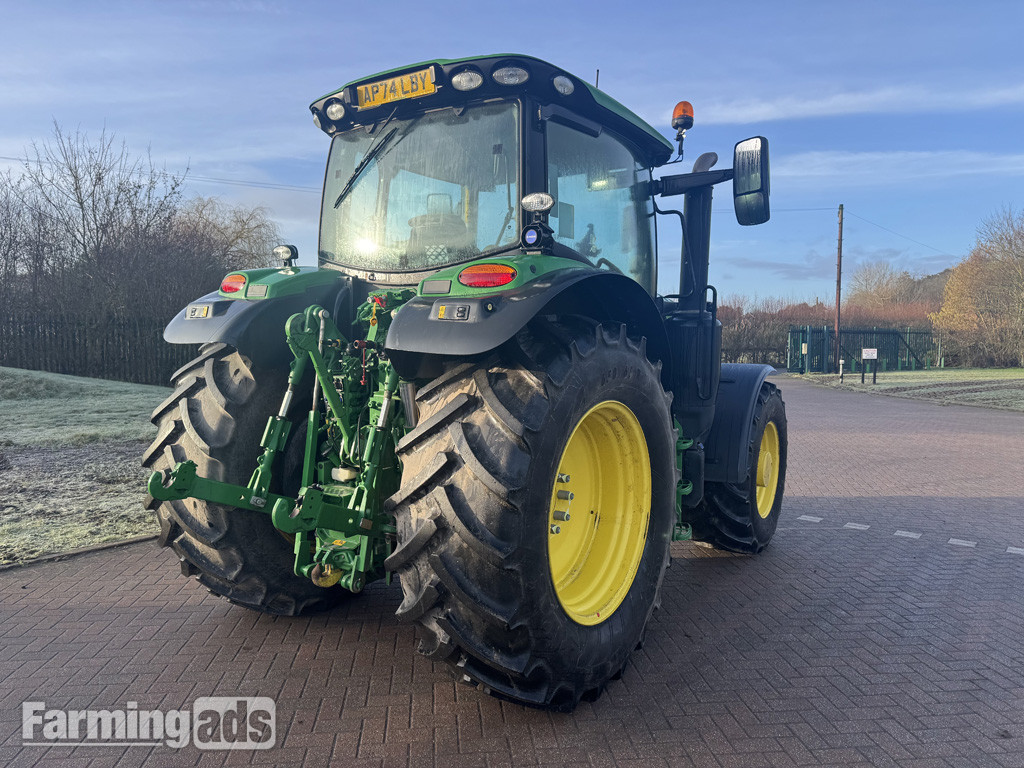 John Deere 6R 185 (2025) Tractor - {CATEGORY}