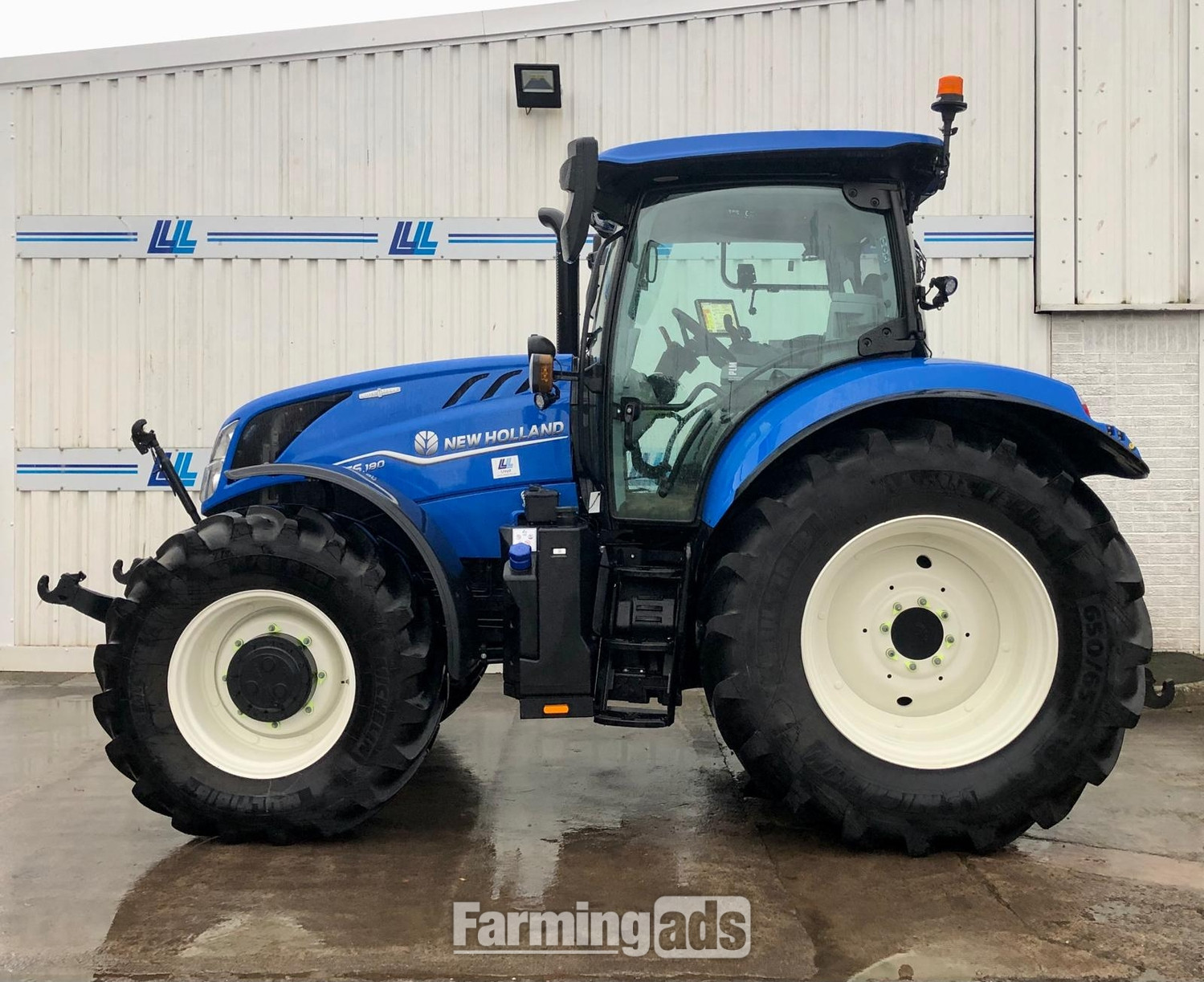 New Holland T6.180 () Tractor