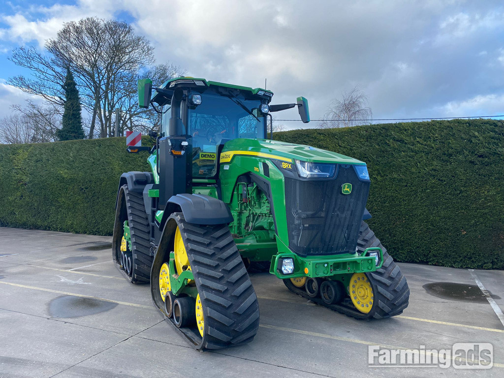 John Deere 8RX 370 (2023) Tractor - {CATEGORY}