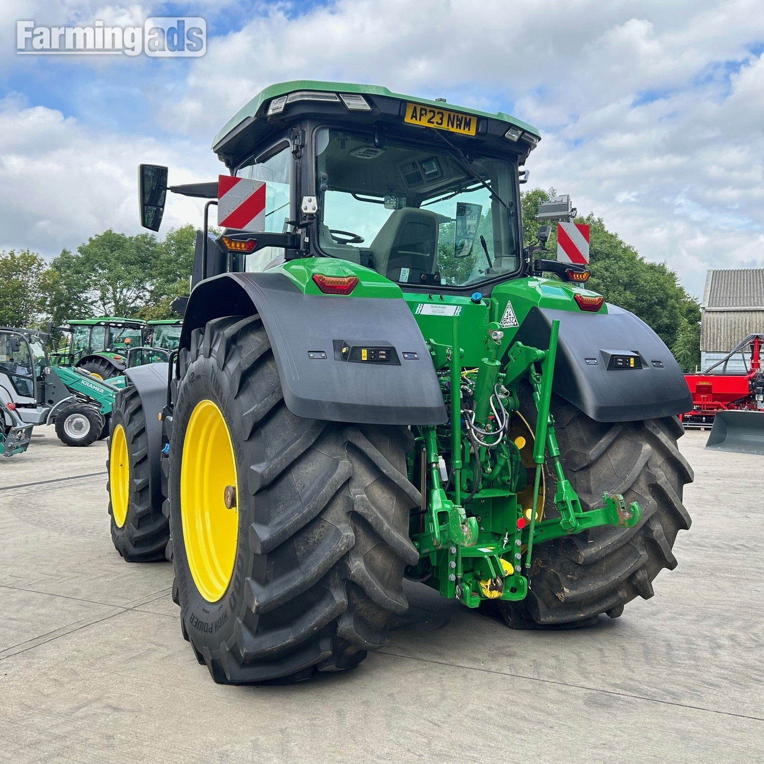 John Deere 7R 330 (2023) Tractor 