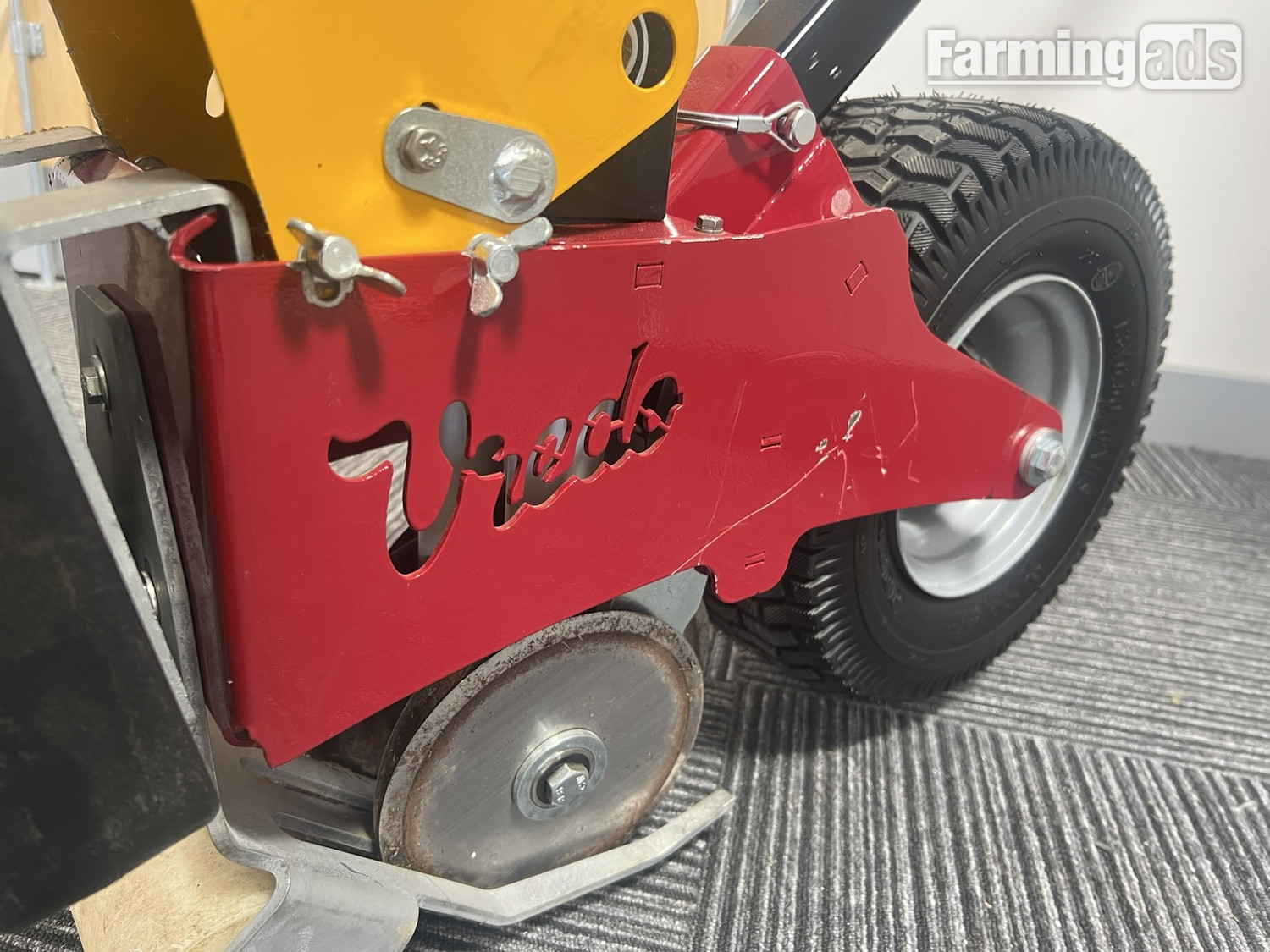 {CATEGORY} - (2024) Tractor