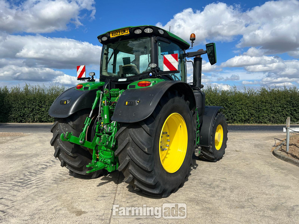 John Deere 6R 250 (2023) Tractor 