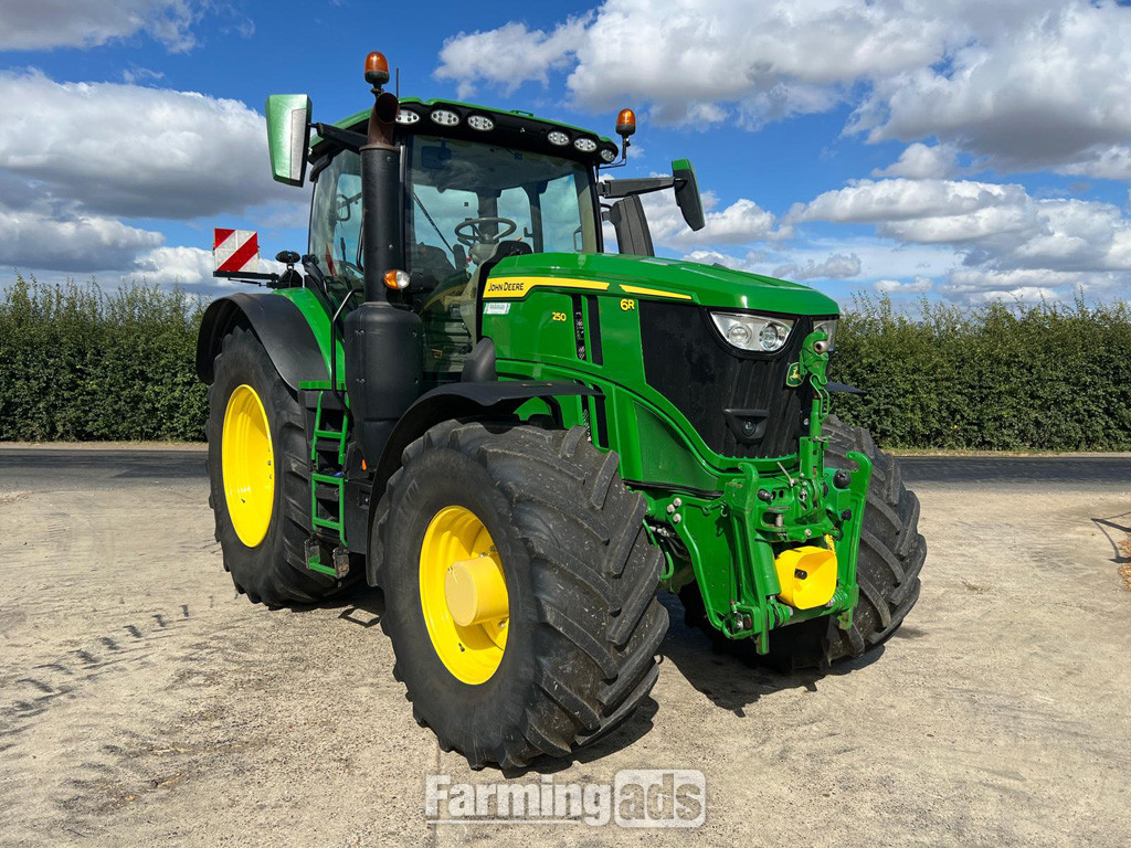 John Deere 6R 250 (2023) Tractor - {CATEGORY}