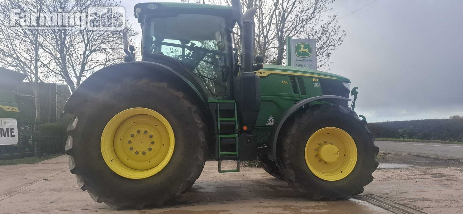 John Deere 6R 250 (2024) Tractor