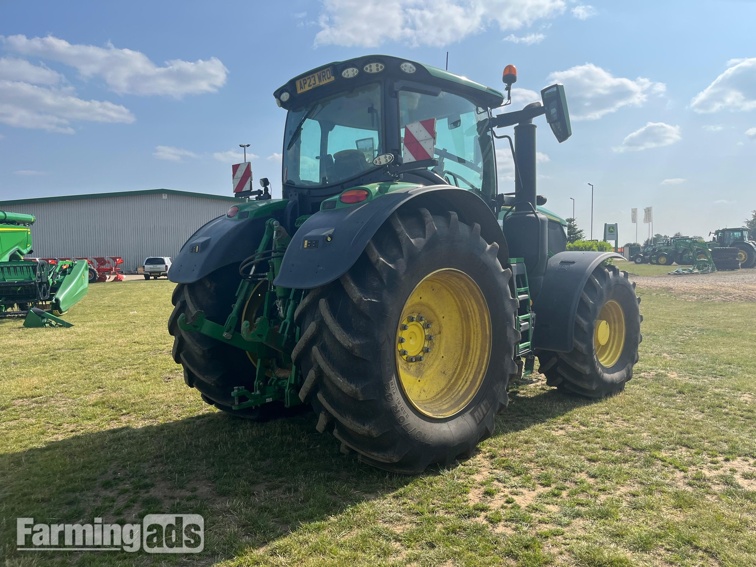 John Deere 6R 250 (2022) Tractor - {CATEGORY}