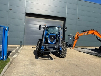 New Holland T5.140 () Tractor