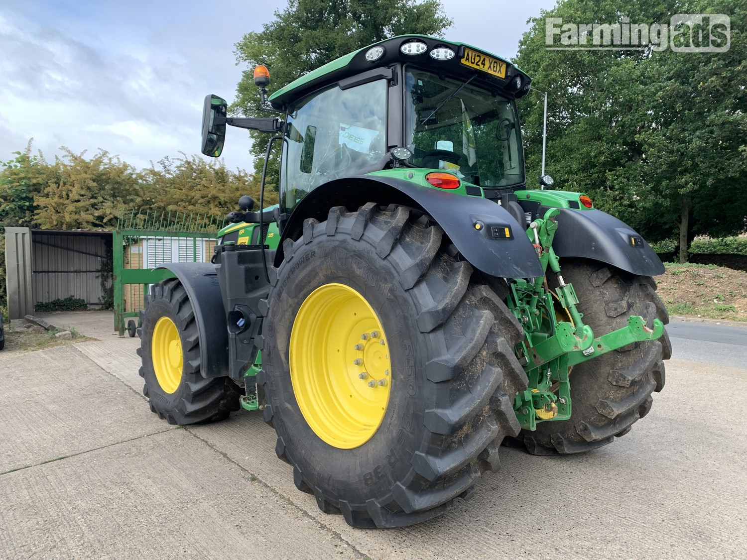 {CATEGORY} - John Deere 6R 215 (2024) Tractor