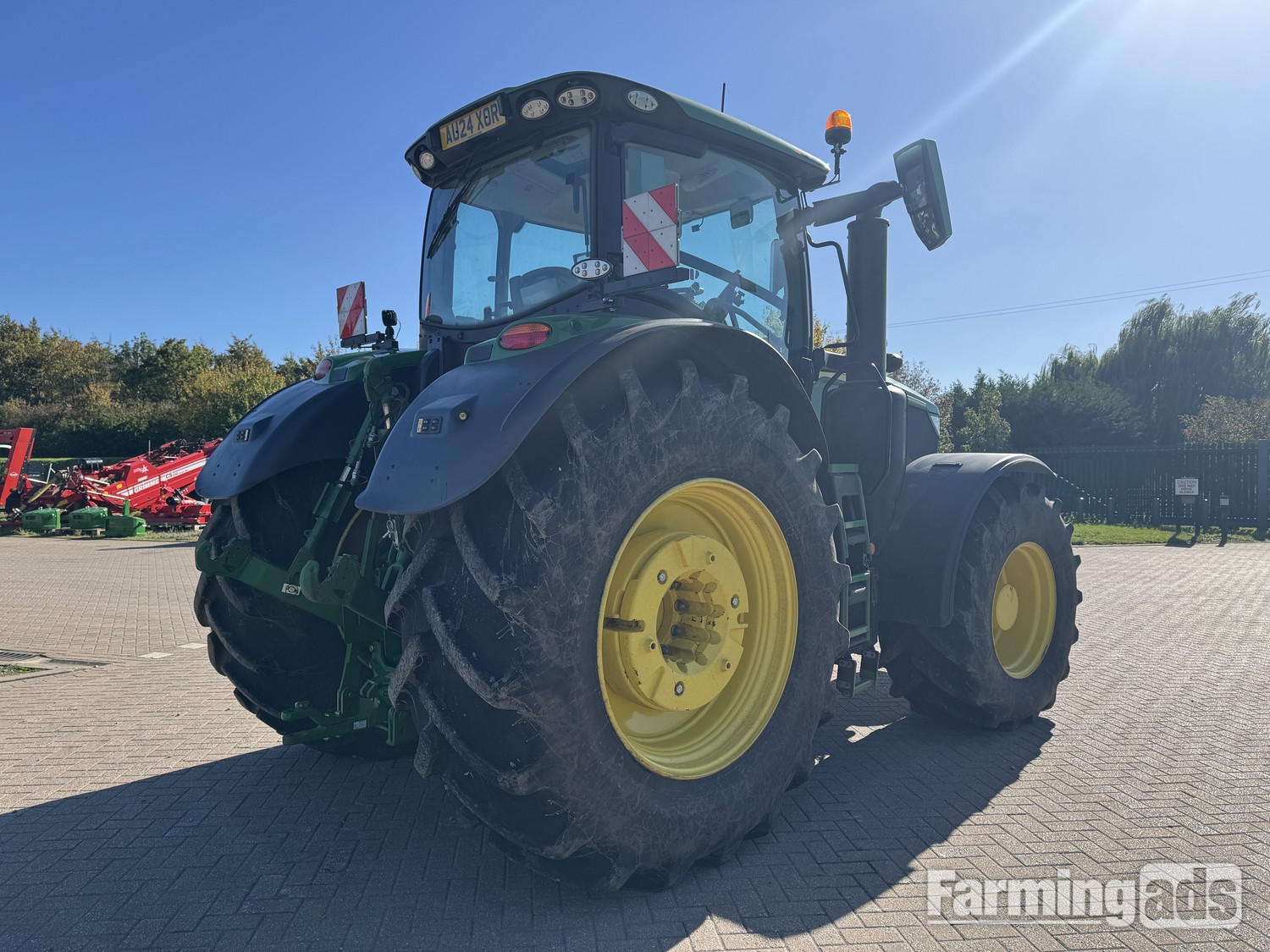John Deere 6R 250 (2024) Tractor - {CATEGORY}