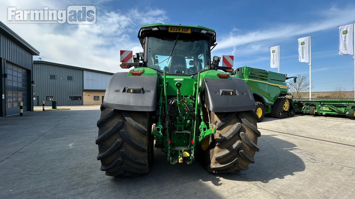 John Deere 7R 350 (2023) Tractor 