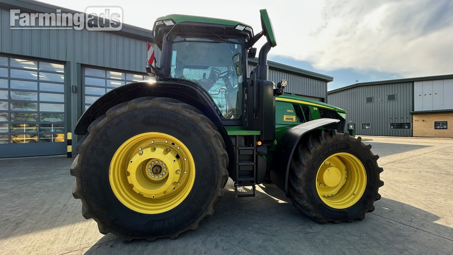 John Deere 7R 350 (2023) Tractor - {CATEGORY}