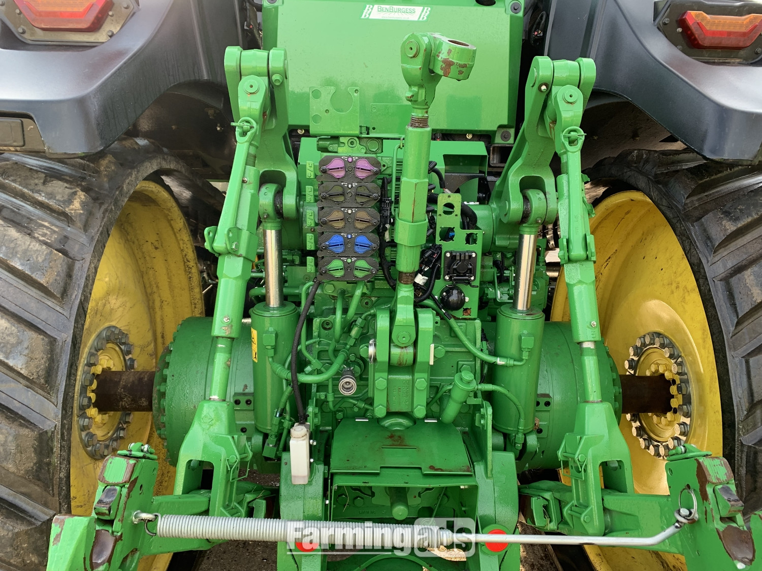 John Deere 8RT 410 (2023) Tractor 