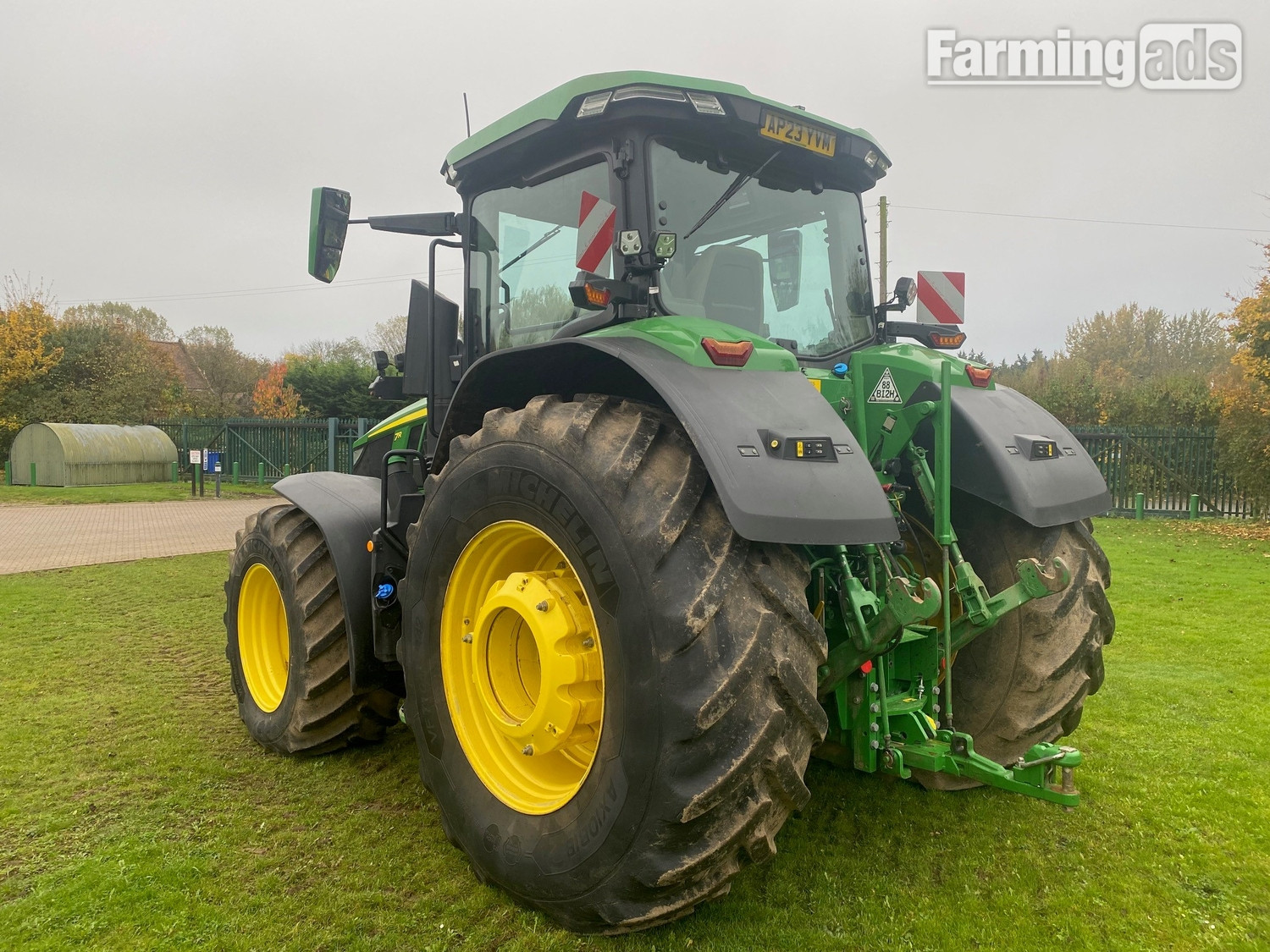 {CATEGORY} - John Deere 7R 330 (2023) Tractor